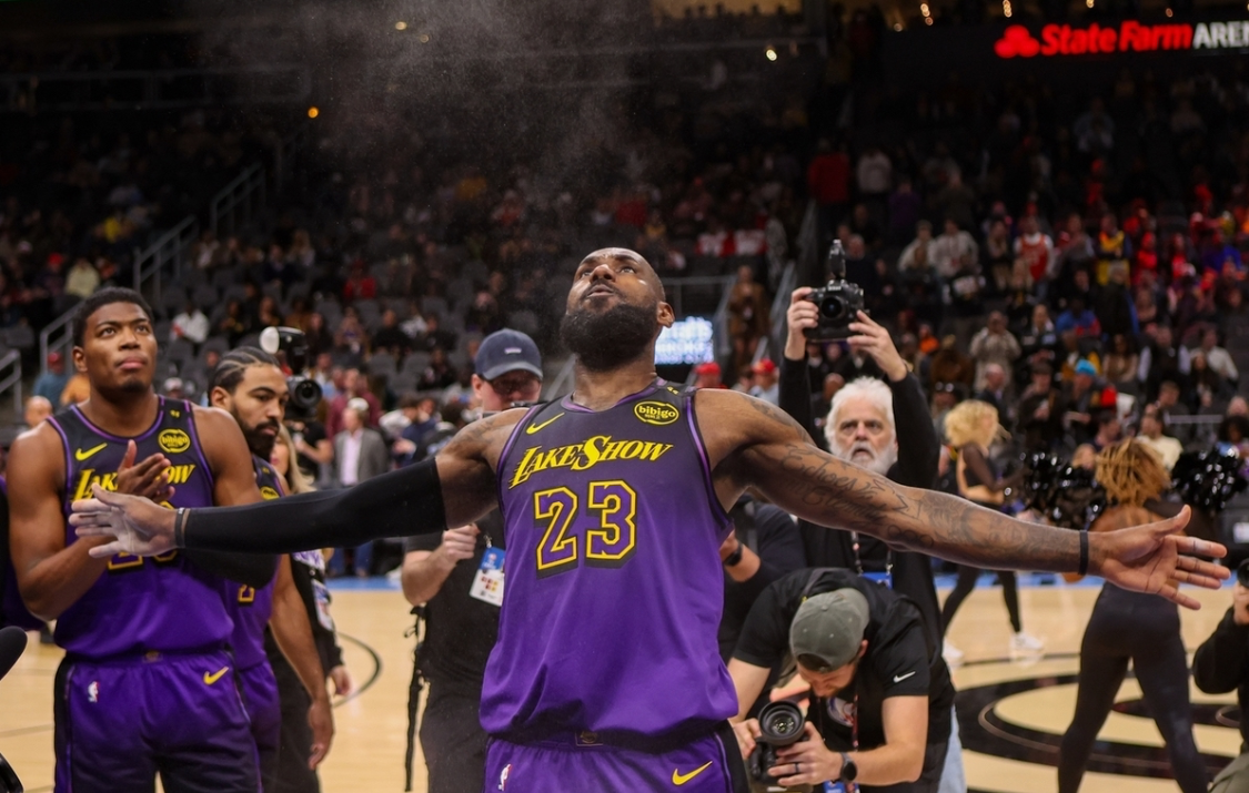 狗子28平台-库里前队友：我不爽湖人亏待詹姆斯！他没去前、无人想去湖人！